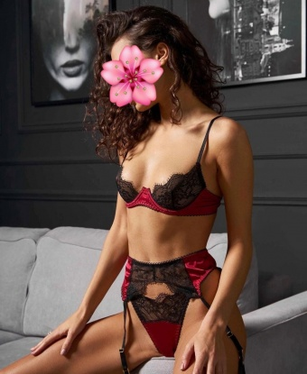 Проститутка Эмилия